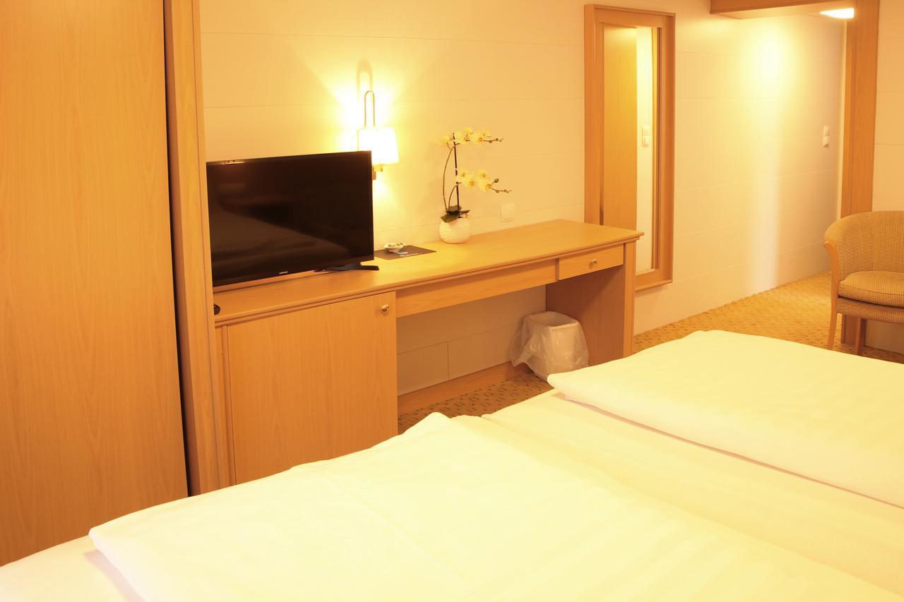 Hotel & Restaurant Bei Baki Sehnde Extérieur photo